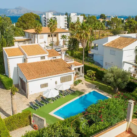 4 Bedroom Beautiful In Pollensa